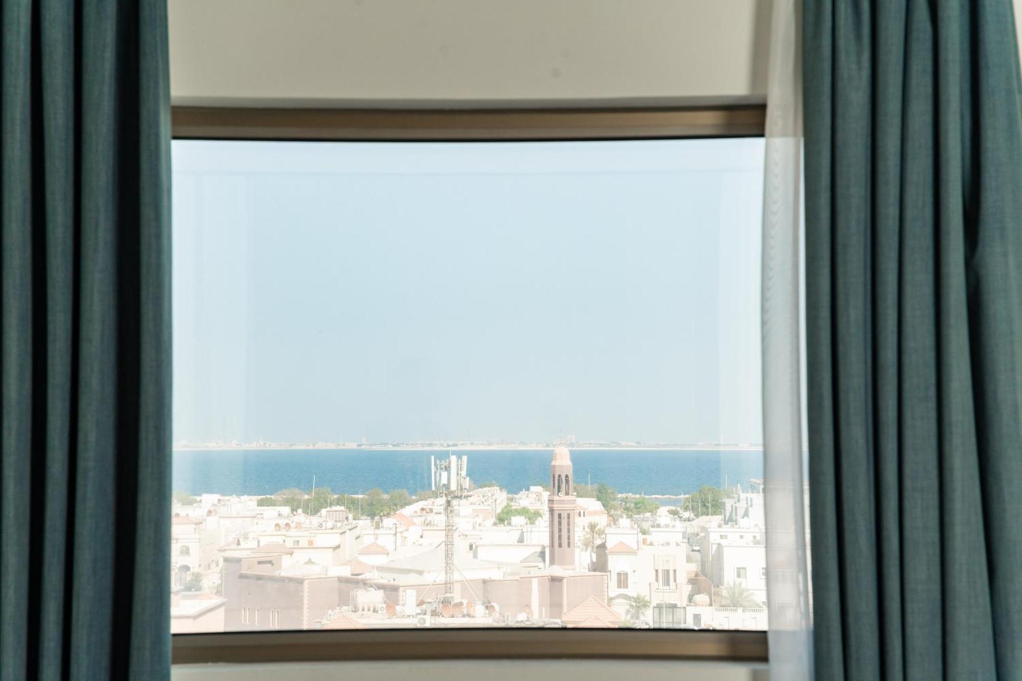 Swiss Spirit & Corniche Hotel 3*